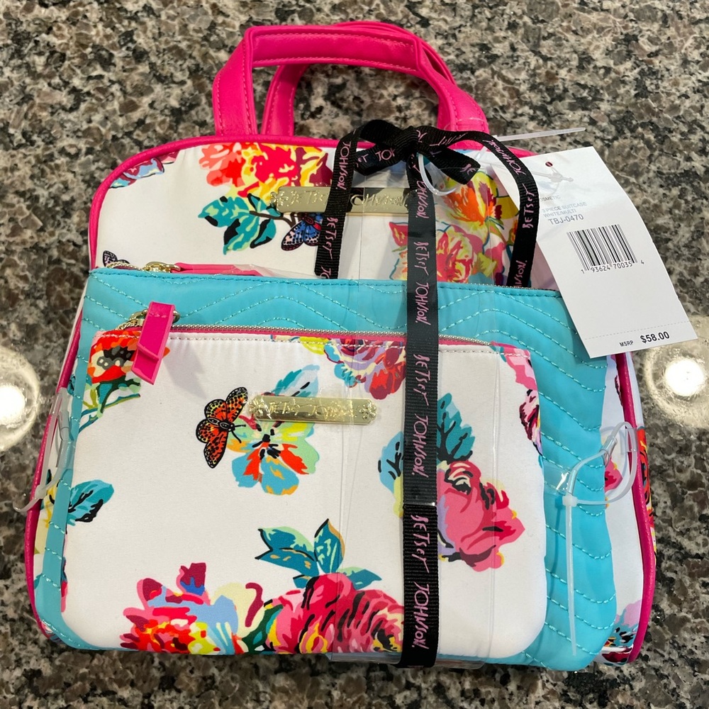 Betsey Johnson three piece travel set